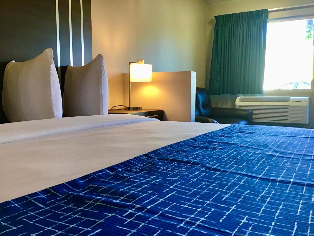 Travelodge Inn & Suites By Wyndham Missoula University Park Ngoại thất bức ảnh